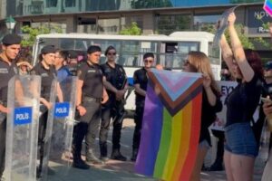 Turkish Police Arrest at Least 30 at Banned Istanbul Pride March