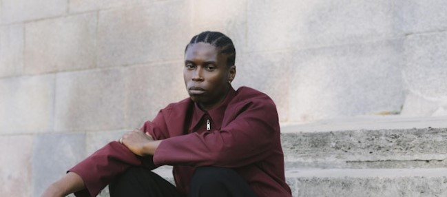 Bongeziwe Mabandla brings South African soul to Brussels