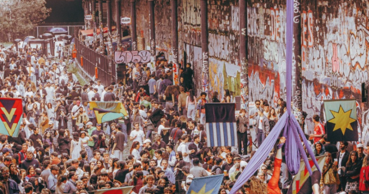 KET in Paris — Le Hasard Ludique, Where the Tracks Lead to Music