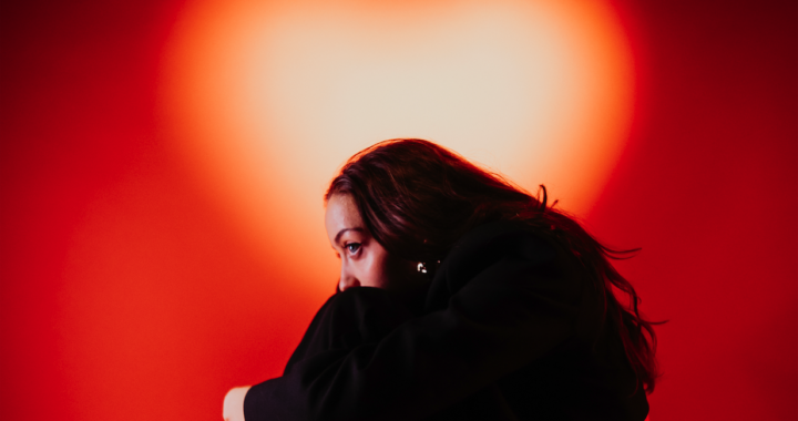 CLELIA Turns Solitude Into a Shared Pop Therapy